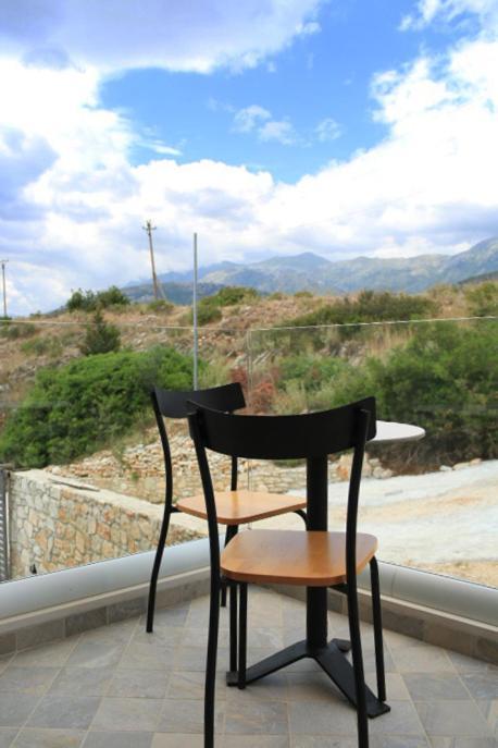 Vila 8 Hotel Himare Exterior foto